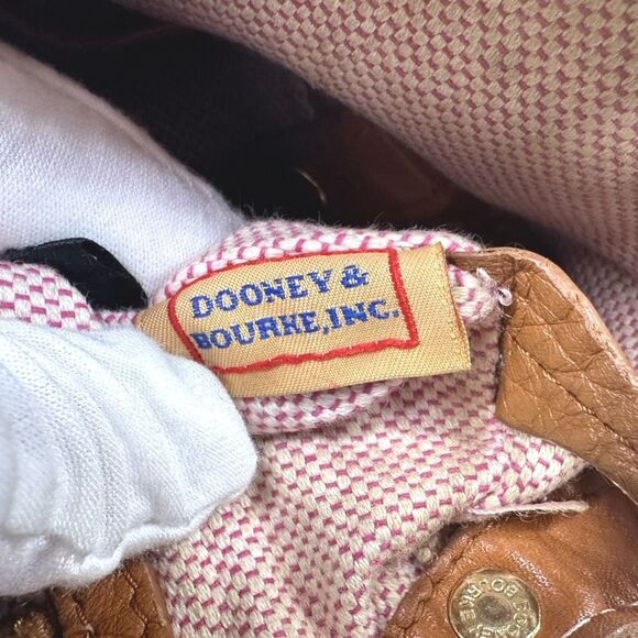 Vintage Dooney & Bourke Brown Pebbled Leather Satchel Crossbody - 9.5”x8”x3.5” - Picture 5 of 16